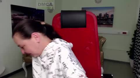 Lily online show from 06.11.26