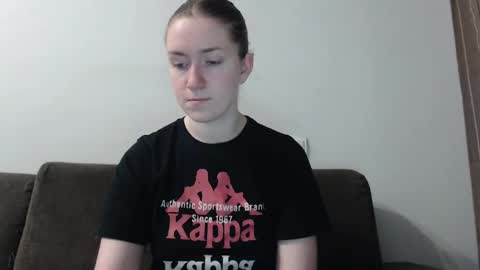 lily_love_x online show from 02.09.25