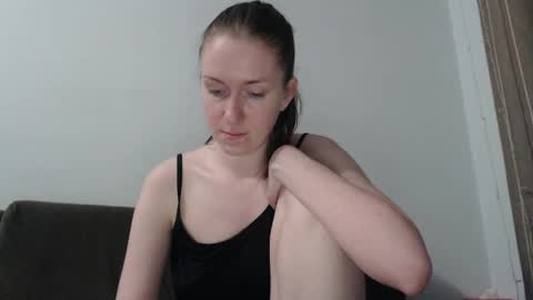 Snapshot of lily_love_x chatting on 05.08.26 lily_love_x online show from 05.08.26