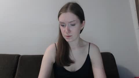 Snapshot of lily_love_x chatting on 05.18.26 lily_love_x online show from 05.18.26