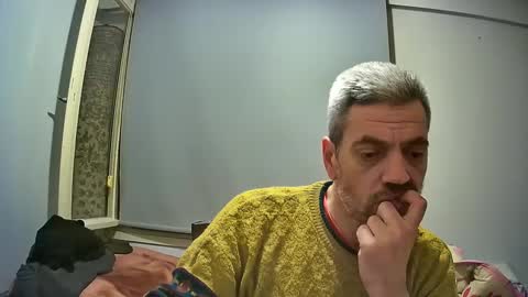 Snapshot of lily_lovelyman_ chatting on 12.24.24 lily lovelyman online show from 12.24.24