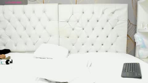 Lily online show from 02.09.25