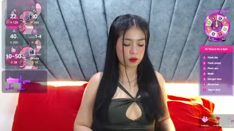Snapshot of lily_meghan chatting on 04.29.26 LILY MEGHAN online show from 04.29.26