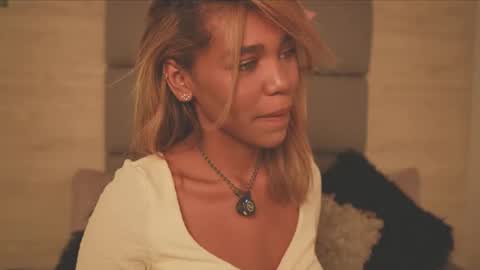 Snapshot of lily_miiller chatting on 02.10.26 Lily Miiller online show from 02.10.26