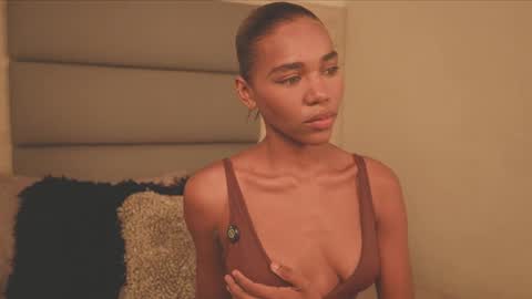 Snapshot of lily_miiller chatting on 02.15.26 Lily Miiller online show from 02.15.26