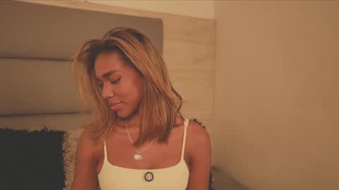 Snapshot of lily_miiller chatting on 02.18.26 Lily Miiller online show from 02.18.26