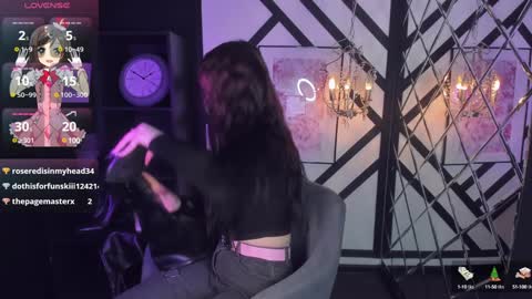 Lily online show from 12.08.24