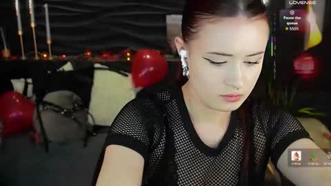 Snapshot of lily_moonlight chatting on 02.08.26 Lily online show from 02.08.26