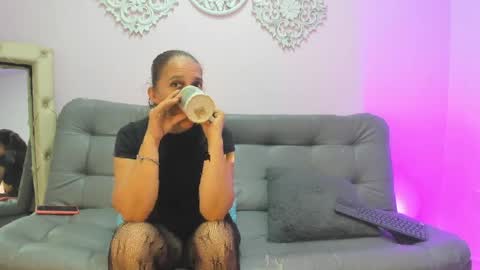 Snapshot of lily_rose0 chatting on 04.28.26 lily_rose0 online show from 04.28.26