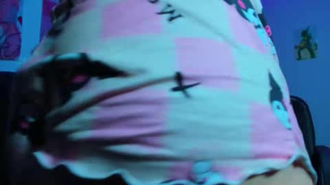 Snapshot of lily_stone04 chatting on 11.04.25 lily_stone04 online show from 11.04.25