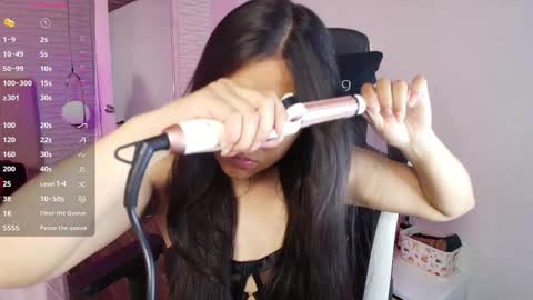 Snapshot of lily_waist chatting on 01.19.26 lily_waist online show from 01.19.26