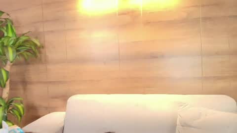 Snapshot of lily_waist chatting on 04.08.26 lily_waist online show from 04.08.26