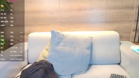 Snapshot of lily_waist chatting on 04.09.26 lily_waist online show from 04.09.26