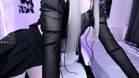 Snapshot of lily_weep chatting on 02.15.26 Lily online show from 02.15.26