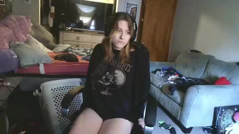 Snapshot of lilybvixen chatting on 04.19.26 lilybvixen online show from 04.19.26