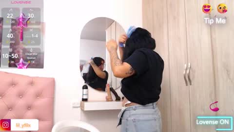 Snapshot of lilyfox23 chatting on 01.17.26 lilyfox23 online show from 01.17.26