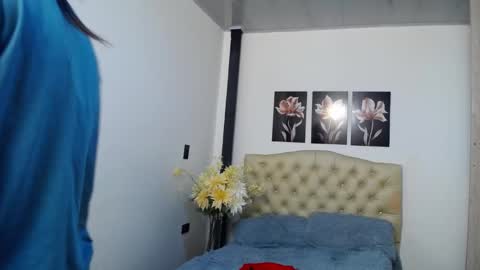 Snapshot of lilyfox23 chatting on 02.25.26 lilyfox23 online show from 02.25.26