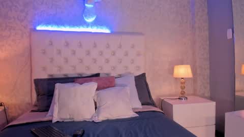 Lili online show from 04.12.26