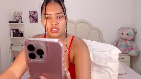 Snapshot of lilyjacksonn chatting on 02.19.25 Lily.. online show from 02.19.25