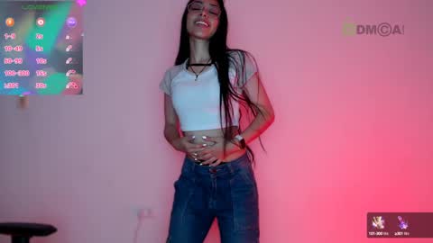 Snapshot of lilylouisee_ chatting on 02.26.25 Liliana louise online show from 02.26.25