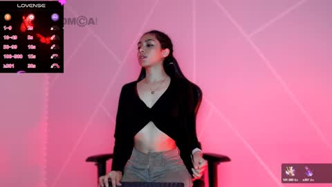Snapshot of lilylouisee_ chatting on 03.05.25 Liliana louise online show from 03.05.25
