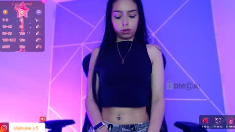 Snapshot of lilylouisee_ chatting on 11.08.25 Liliana louise online show from 11.08.25