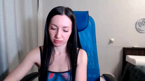 Snapshot of lilymellow chatting on 12.07.24 Lily online show from 12.07.24