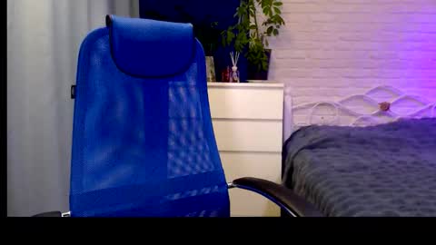 Lily online show from 11.17.25