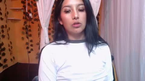 Snapshot of lilymoon_018 chatting on 04.24.26 lilymoon_018 online show from 04.24.26