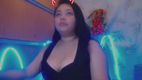 Snapshot of lilyslut143 chatting on 02.09.26 lilyslut143 online show from 02.09.26