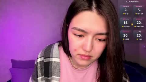 Snapshot of lilysollar chatting on 04.22.26 Lily online show from 04.22.26