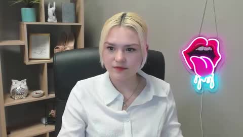 Lily online show from 02.27.26