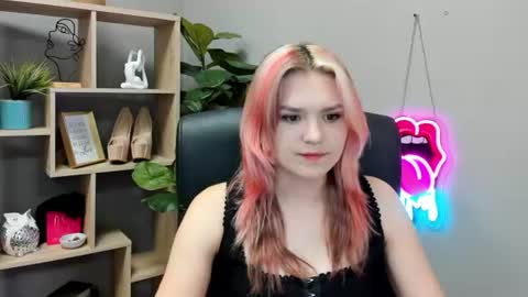 Snapshot of lilysweetxo chatting on 06.26.26 Lily online show from 06.26.26