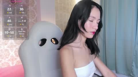 lilythea_ online show from 09.17.25