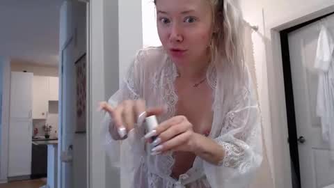 Snapshot of lilyyymonroee chatting on 03.14.26 Lily Monroe online show from 03.14.26