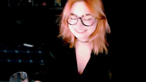 Snapshot of lina2d_tyan chatting on 02.24.26 Lina2D tyan online show from 02.24.26