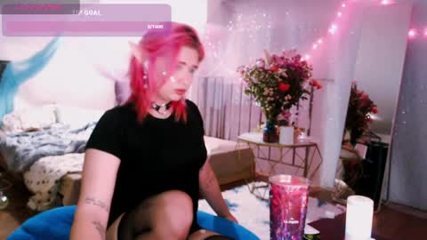 Snapshot of lina2d_tyan chatting on 04.27.26 Lina2D tyan online show from 04.27.26