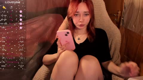 Scarlet online show from 12.09.24