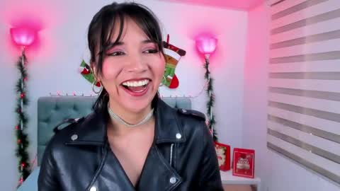  Lina Bedoya  online show from 12.12.24