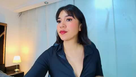 Snapshot of lina_bedoya chatting on 03.16.26 Lina Bedoya online show from 03.16.26