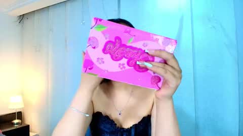 Snapshot of lina_bedoya chatting on 03.19.26 Lina Bedoya online show from 03.19.26