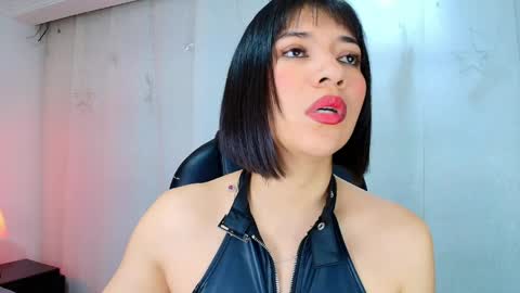 Snapshot of lina_bedoya chatting on 03.30.26 Lina Bedoya online show from 03.30.26
