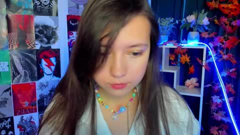 Lina online show from 12.04.24