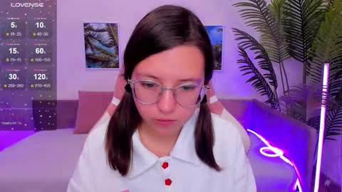 Lina online show from 10.06.25