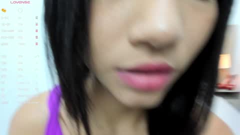 Snapshot of lina_garcia chatting on 01.12.25 online show from 01.12.25