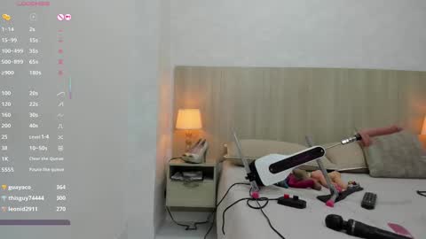 Snapshot of lina_garcia chatting on 03.08.25 online show from 03.08.25