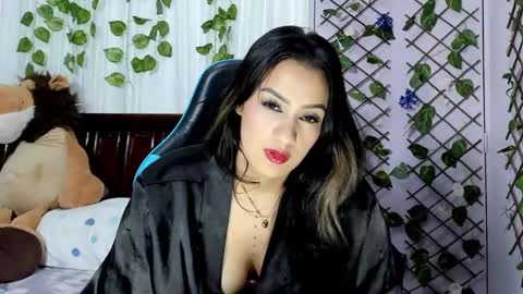Snapshot of lina_paola chatting on 02.20.25 paola online show from 02.20.25