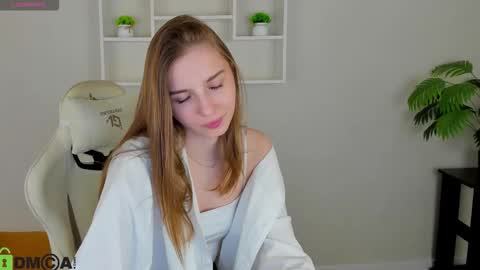 LINA online show from 10.15.25