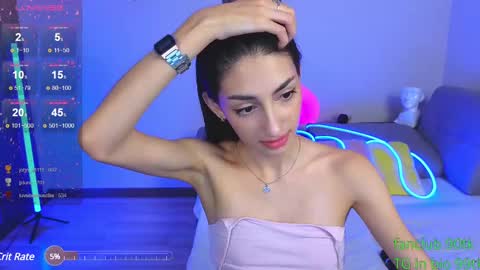 Lina Robbins  online show from 03.06.25