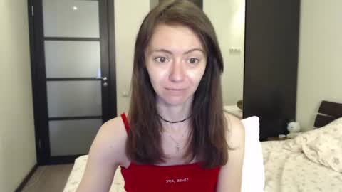 Snapshot of lina_rouge_ chatting on 06.26.26 Lina Rouge online show from 06.26.26